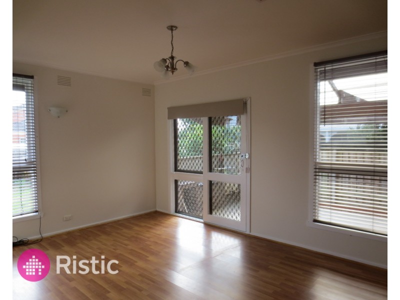 104 Mill Park Drive, Mill Park VIC 3082