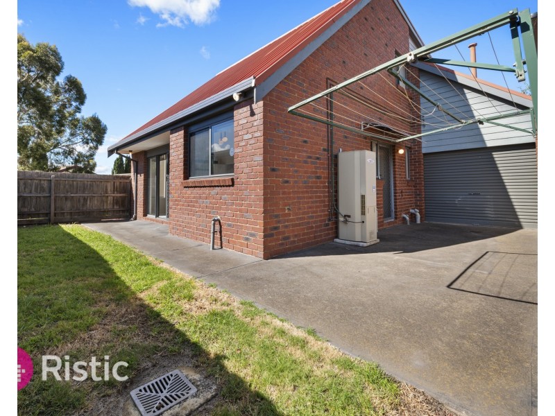 27 John Ryan Drive, South Morang VIC 3752