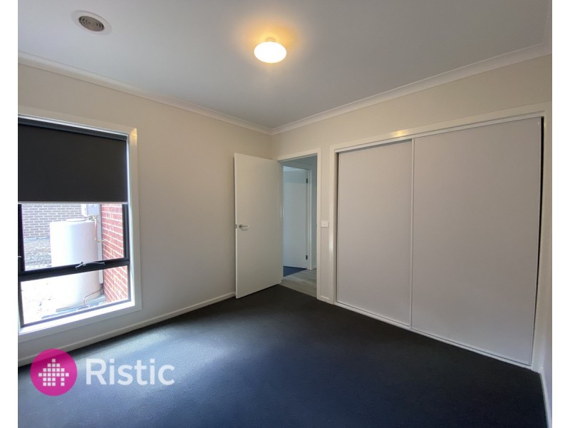 6 Treeton Drive, Wollert VIC 3750