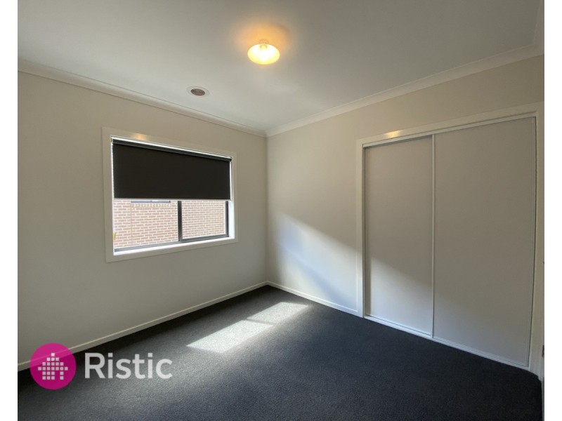 6 Treeton Drive, Wollert VIC 3750