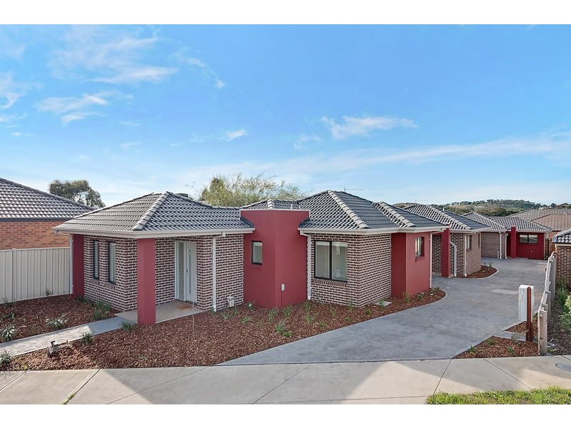 2/5 Edith Street, Epping VIC 3076