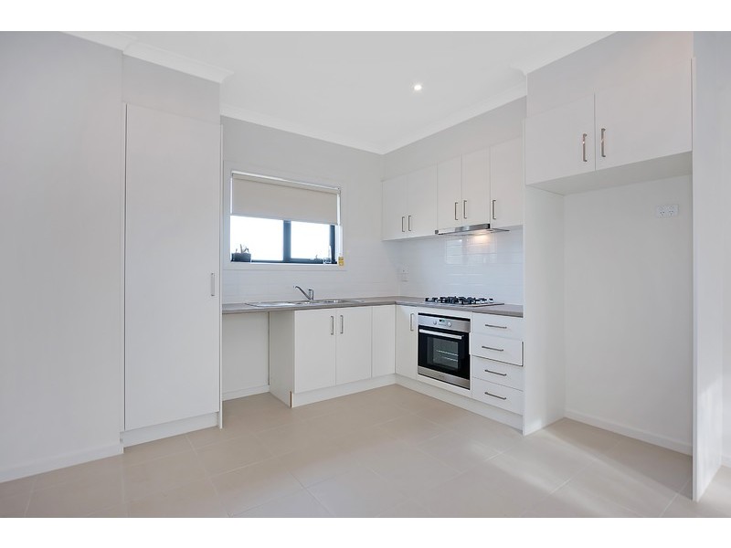 2/5 Edith Street, Epping VIC 3076