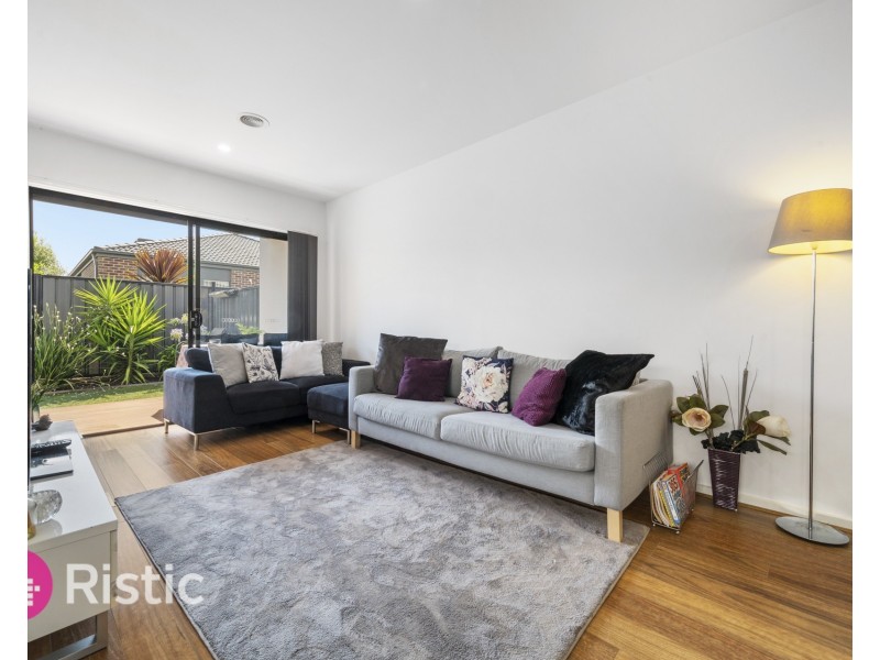 10 Merino Drive, Mernda VIC 3754