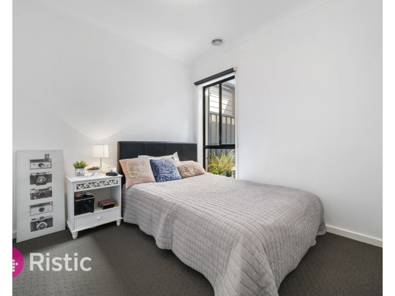 10 Merino Drive, Mernda VIC 3754