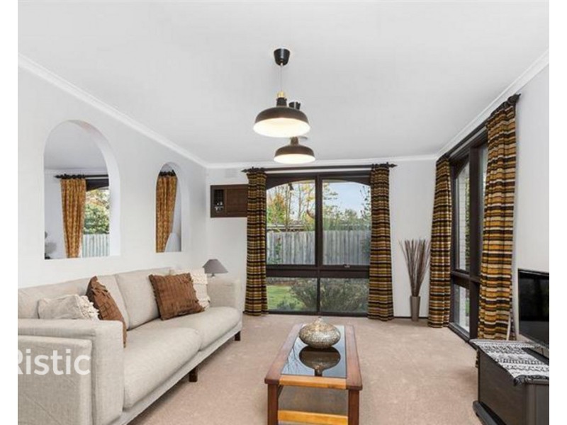 5 Higgs Avenue, Mill Park VIC 3082