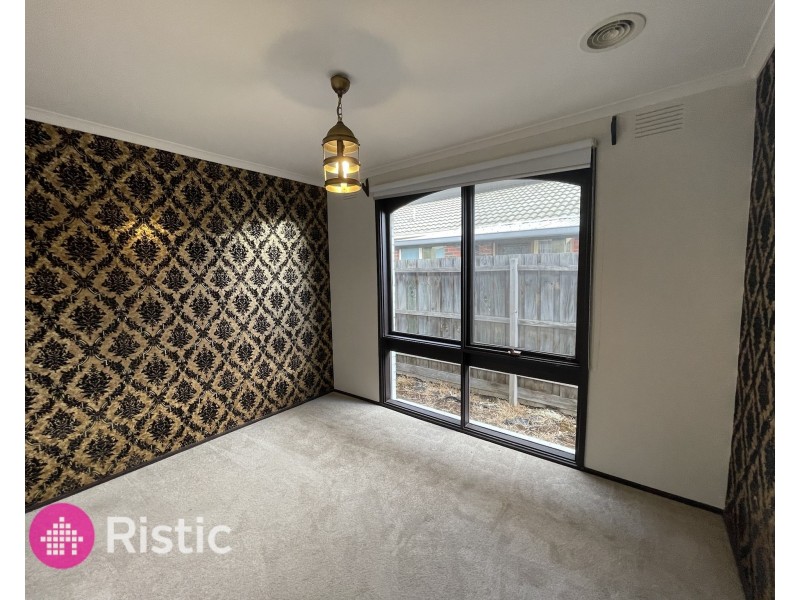 5 Higgs Avenue, Mill Park VIC 3082