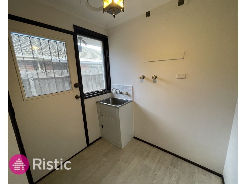 5 Higgs Avenue, Mill Park VIC 3082