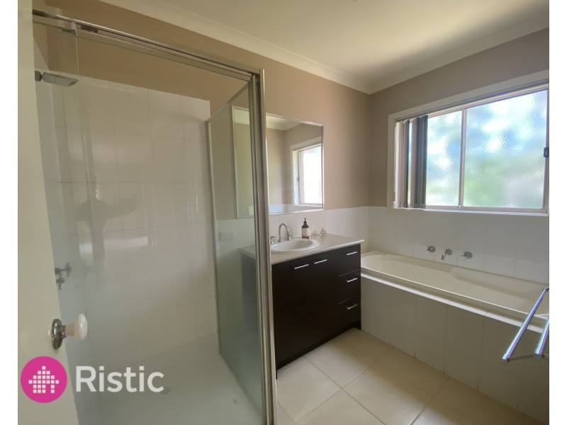 75 Meridian Drive, South Morang VIC 3752