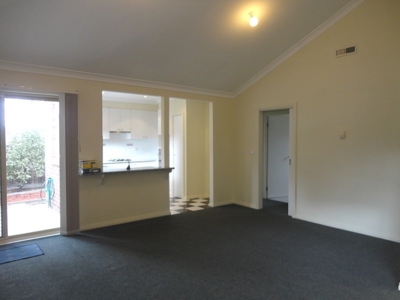 1/22 Hawkes Drive, Mill Park VIC 3082