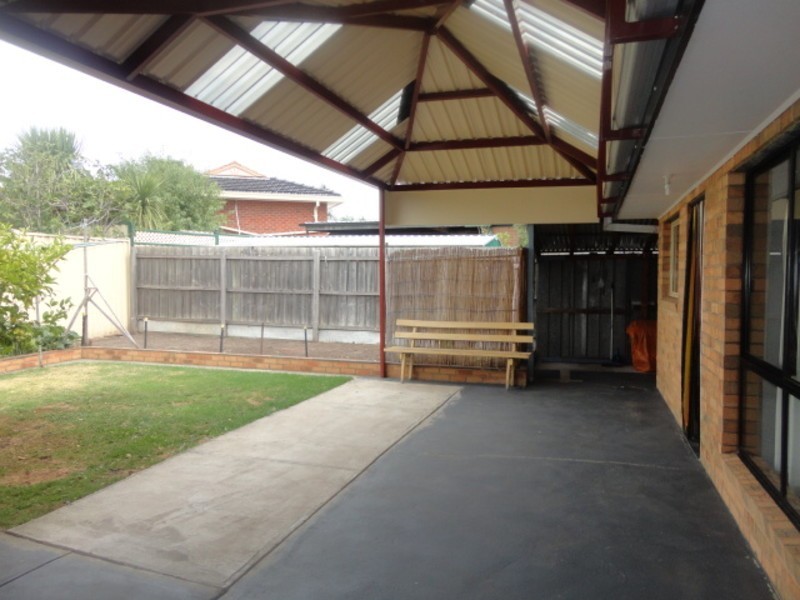 137 Main Street, Thomastown VIC 3074