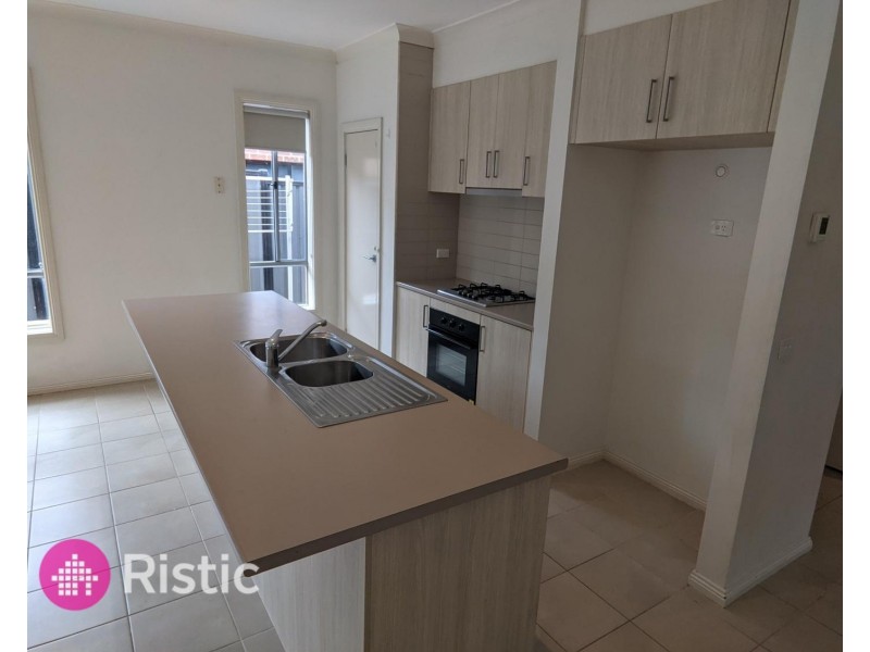 9 Strachan Rise, Mernda VIC 3754