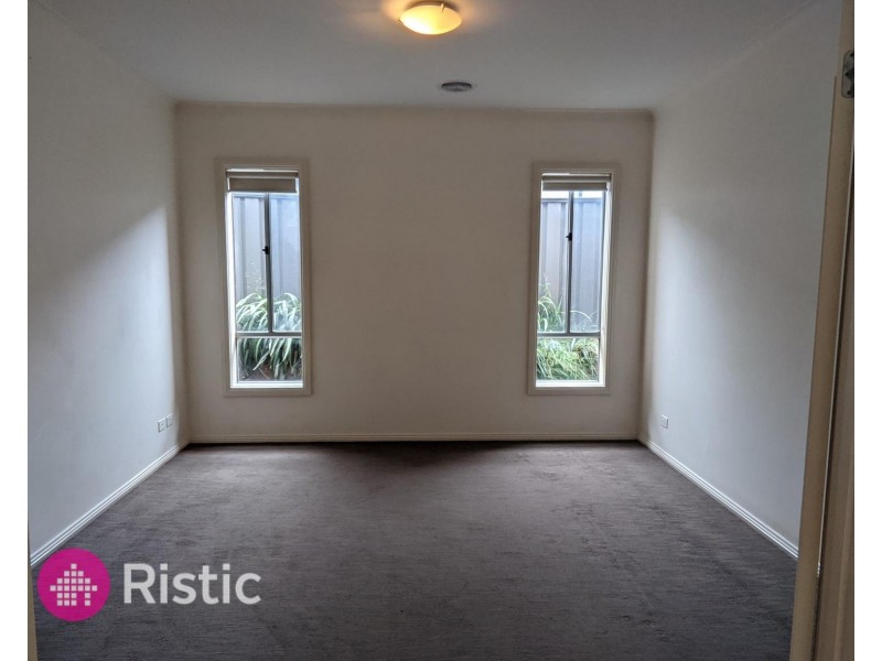 9 Strachan Rise, Mernda VIC 3754