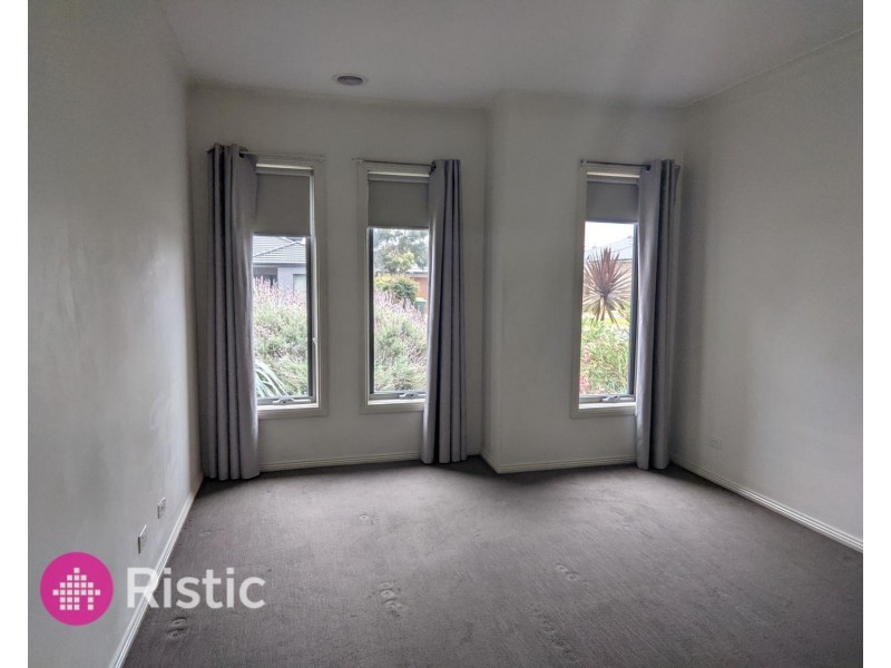 9 Strachan Rise, Mernda VIC 3754