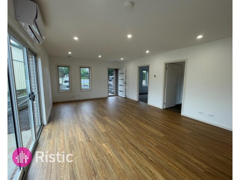 1/5 Tooth Court, Mill Park VIC 3082