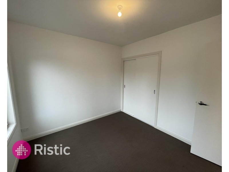 1/5 Tooth Court, Mill Park VIC 3082