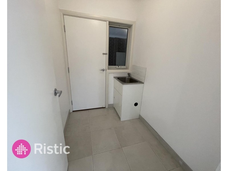 1/5 Tooth Court, Mill Park VIC 3082