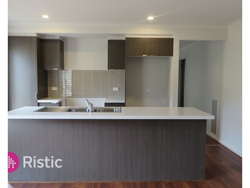 21 Altitude Drive, Doreen VIC 3754