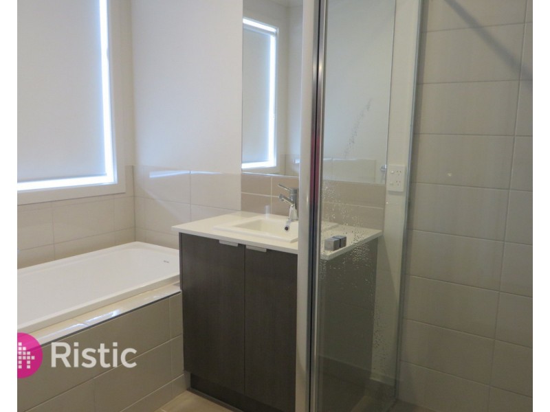 21 Altitude Drive, Doreen VIC 3754