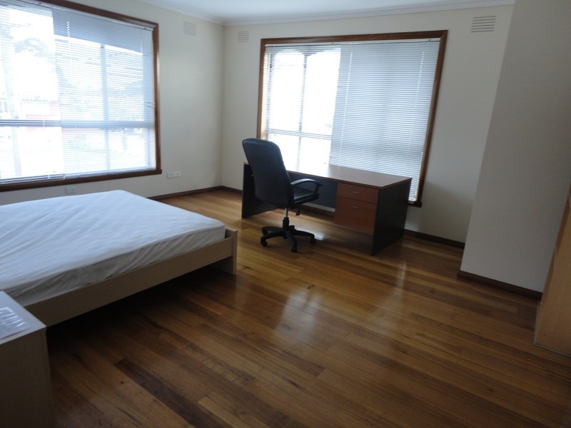 Room 1 96 Dunne Street, Kingsbury VIC 3083