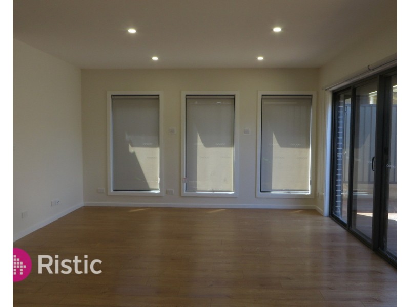 12 Aranda Place, Epping VIC 3076