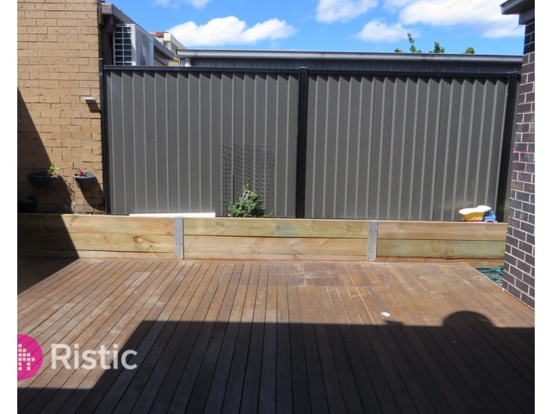 12 Aranda Place, Epping VIC 3076