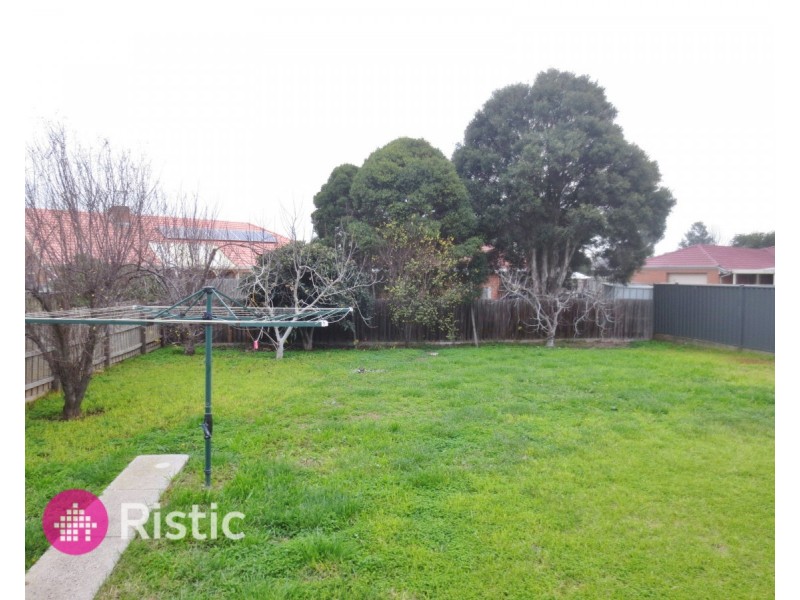 7 Lavender Court, Mill Park VIC 3082