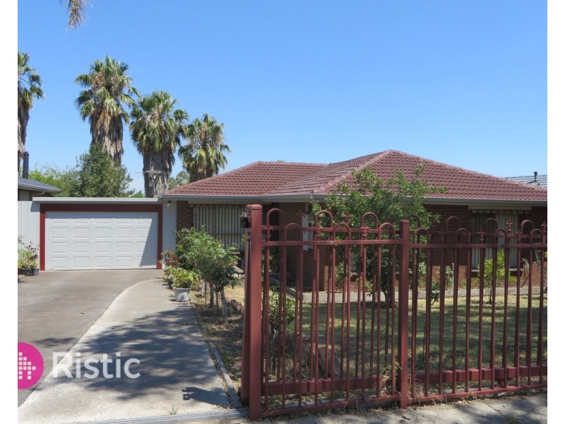 23 Boyle Crescent, Mill Park VIC 3082