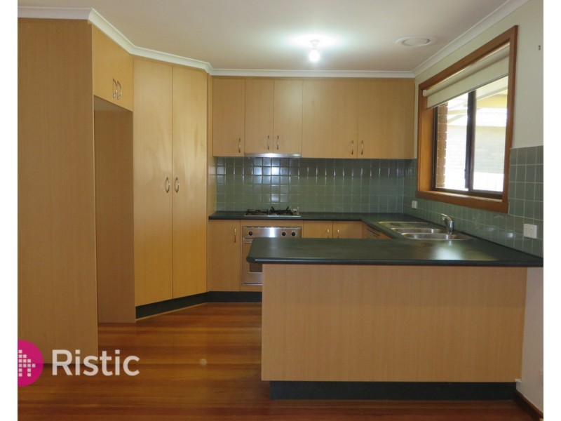 23 Boyle Crescent, Mill Park VIC 3082