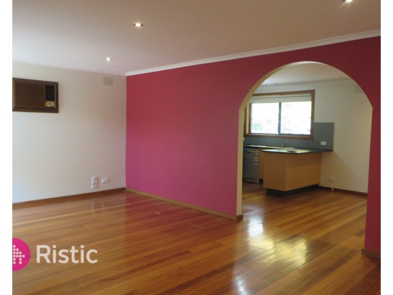 23 Boyle Crescent, Mill Park VIC 3082