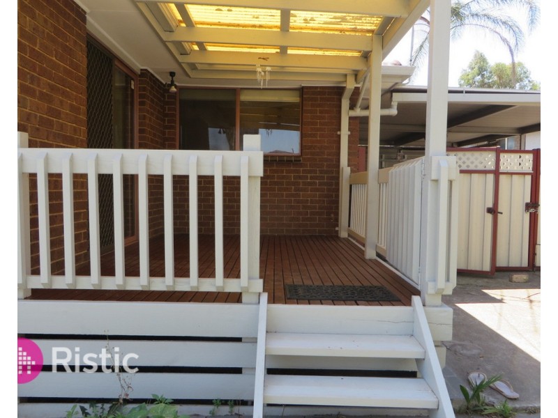 23 Boyle Crescent, Mill Park VIC 3082