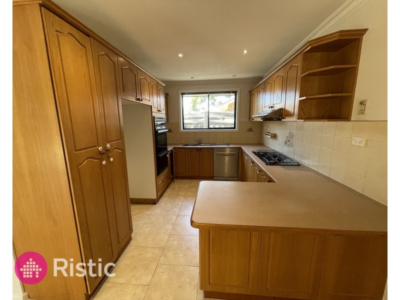 30 Mimosa Road, Mill Park VIC 3082