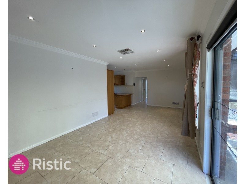 30 Mimosa Road, Mill Park VIC 3082