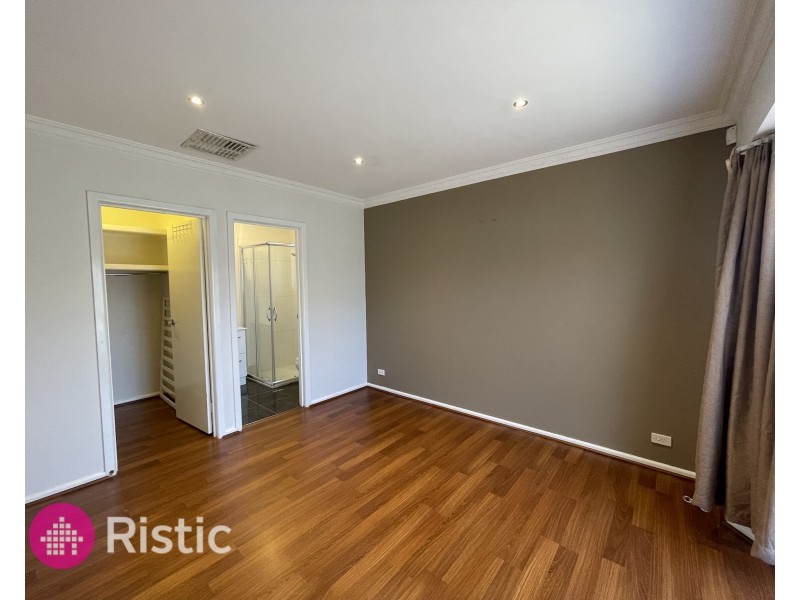 30 Mimosa Road, Mill Park VIC 3082