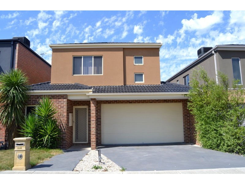 288 The Lakes Boulevard, South Morang VIC 3752