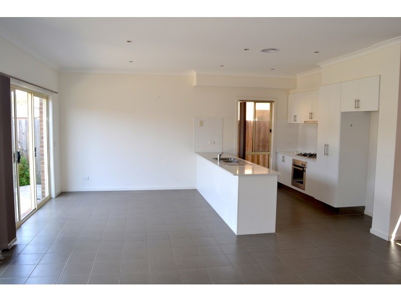 288 The Lakes Boulevard, South Morang VIC 3752