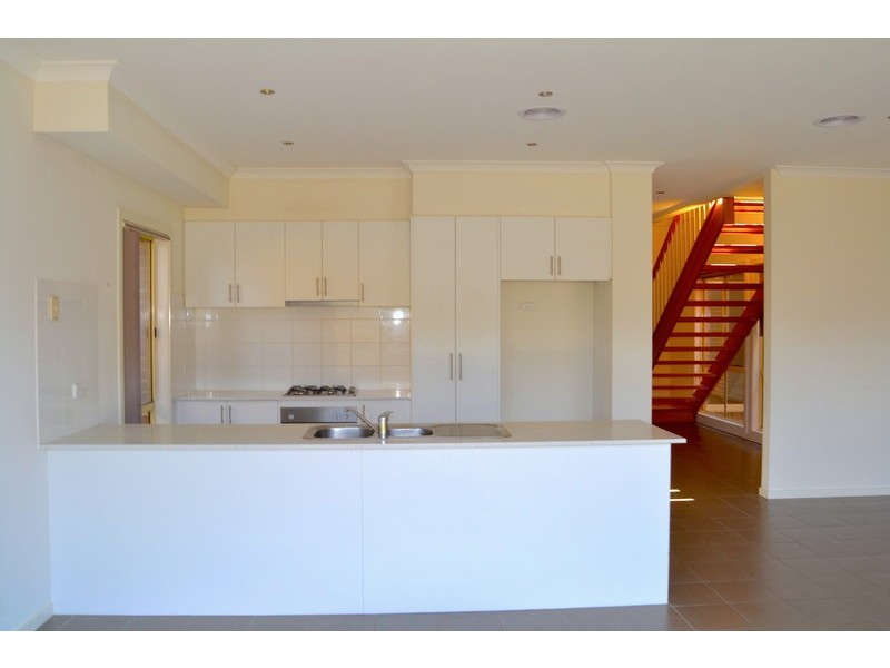 288 The Lakes Boulevard, South Morang VIC 3752