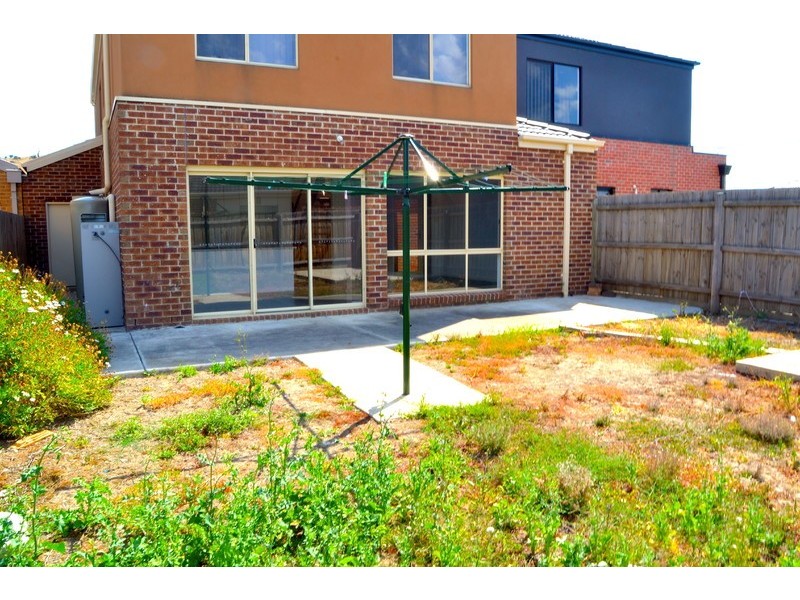 288 The Lakes Boulevard, South Morang VIC 3752