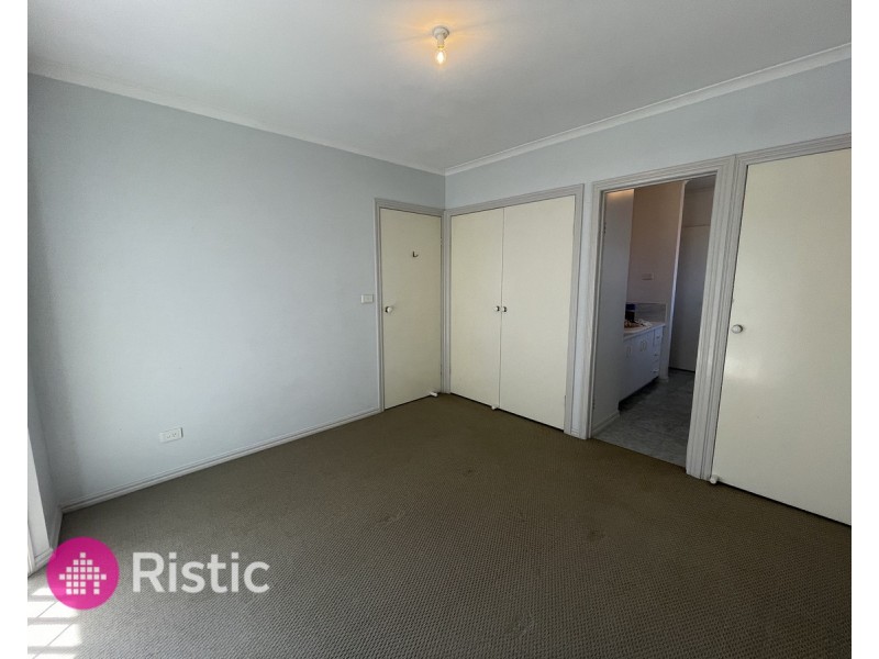 1 Capes Court, Mill Park VIC 3082