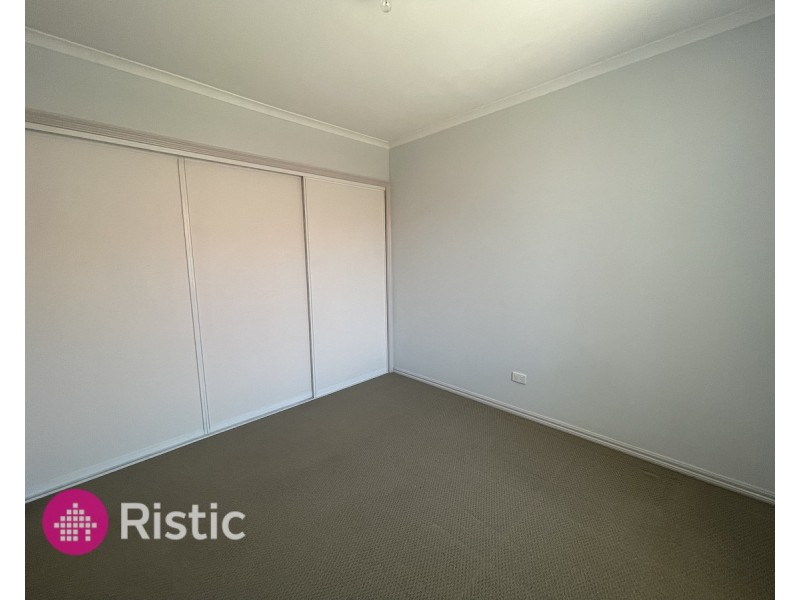 1 Capes Court, Mill Park VIC 3082