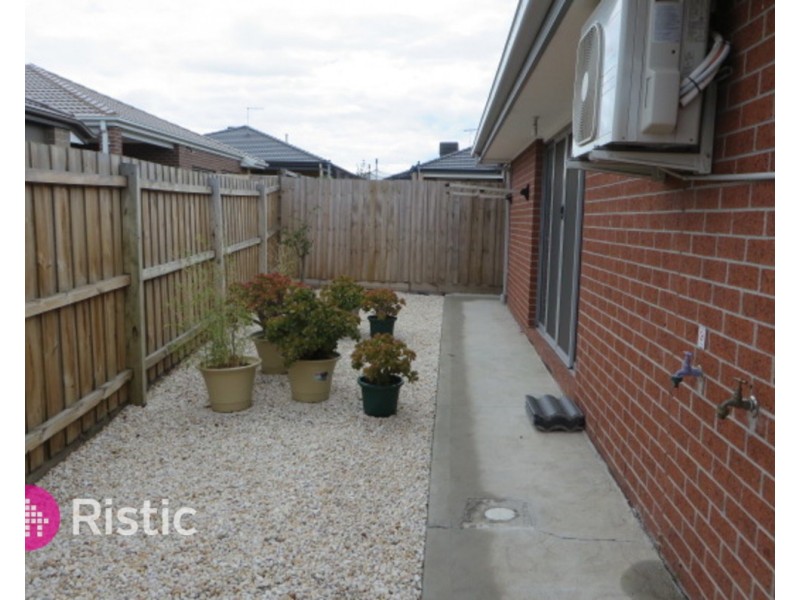 17 Huntington Terrace, Wollert VIC 3750