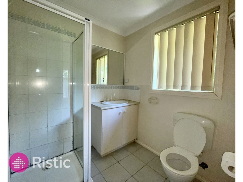 2 Pleasant Close, Mill Park VIC 3082