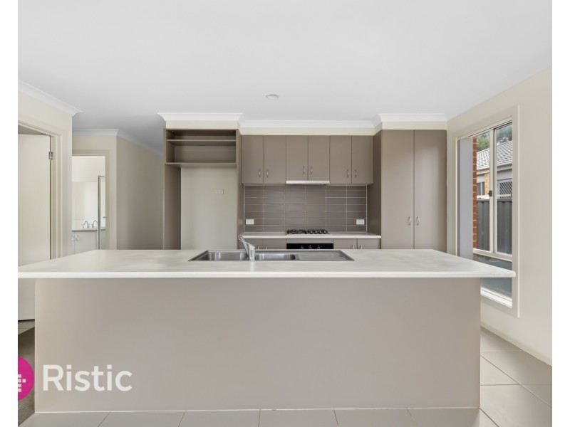 7 Romek Way, Truganina VIC 3029