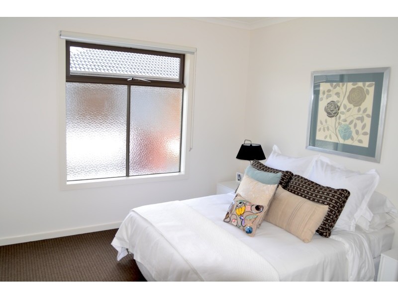 8 Snapdragon Street, South Morang VIC 3752