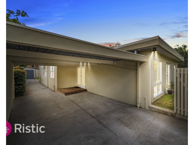 18 Willa Avenue, Viewbank VIC 3084