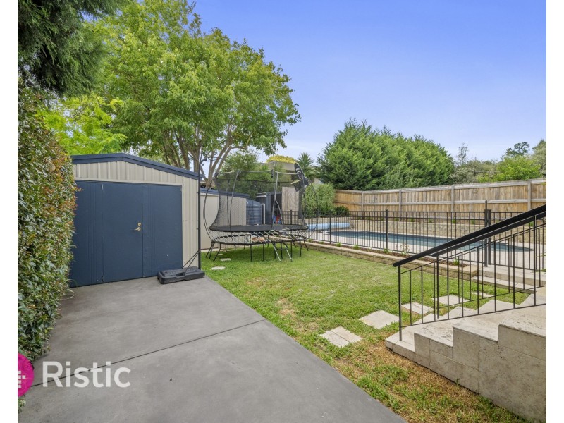 18 Willa Avenue, Viewbank VIC 3084