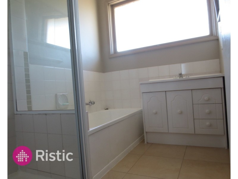 1/6 Uren Court, Thomastown VIC 3074