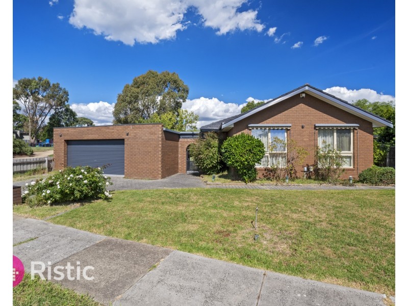 37 Hurlstone Crescent, Mill Park VIC 3082