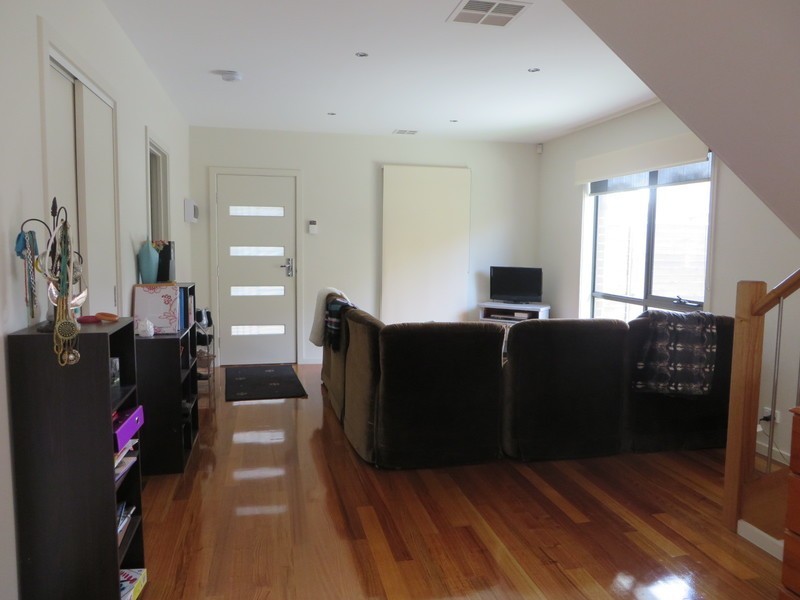 5/2-4 Reynolds Parade, Pascoe Vale South VIC 3044