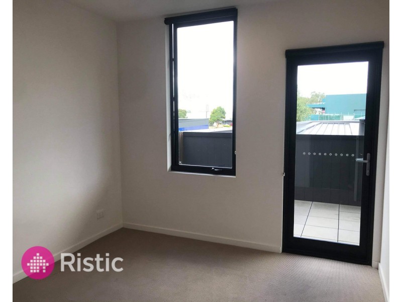 104/30 Oleander Drive, Mill Park VIC 3082