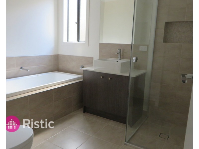 34 Wimmera Crescent, Wollert VIC 3750